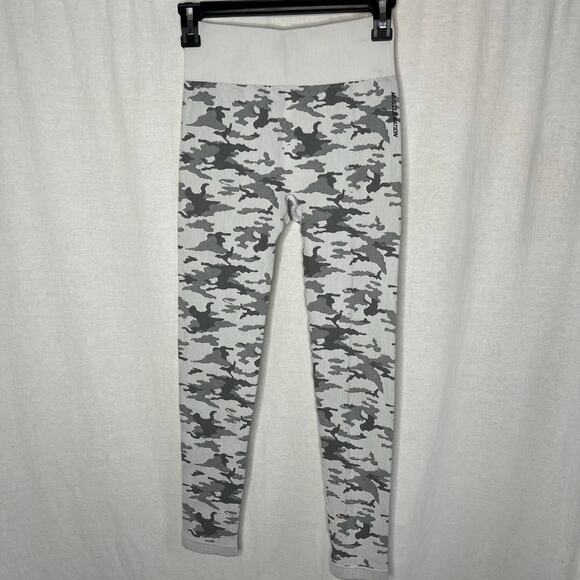 Muscle‎ Nation Gray White Camo Print High Rise Leggings Size Medium Workout Gym - Picture 1 of 8